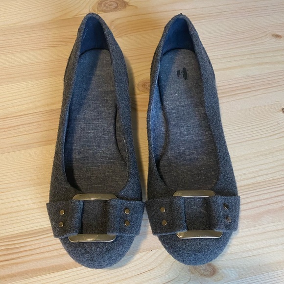 DSW Shoes - Chic flats